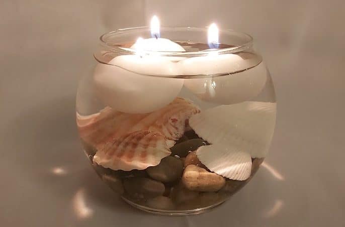 DIY Floating Candle DIY floating candle made for less than $5 from Dollar Tree supplies. #diy #homedecor #floatingcandle #candle