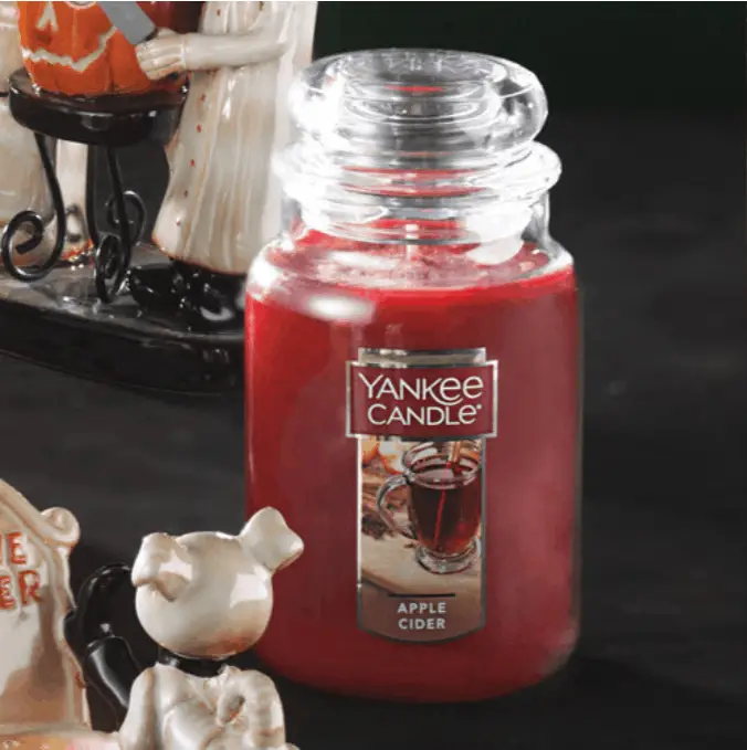 Yankee Candle Apple Cider Scented Candle #homedecor #yankeecandles #holidays #scentedcandles #Fall #Autumn #Candles #candlescented #candleseason #candlescents #lovecandles #luxurycandles #candlesaddict 