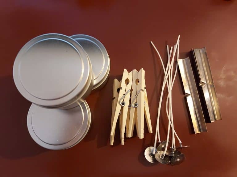 How To Keep Candle Wicks Straight (With Pictures) Candleers Candle Co