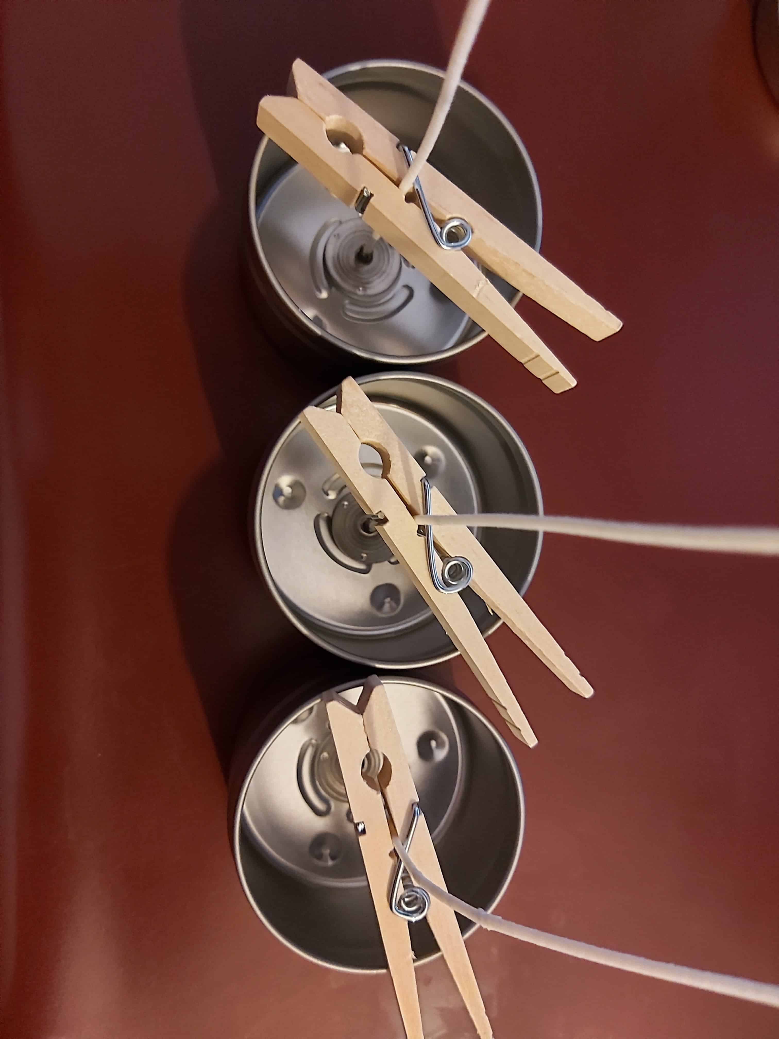 How To Keep Candle Wicks Straight (With Pictures)