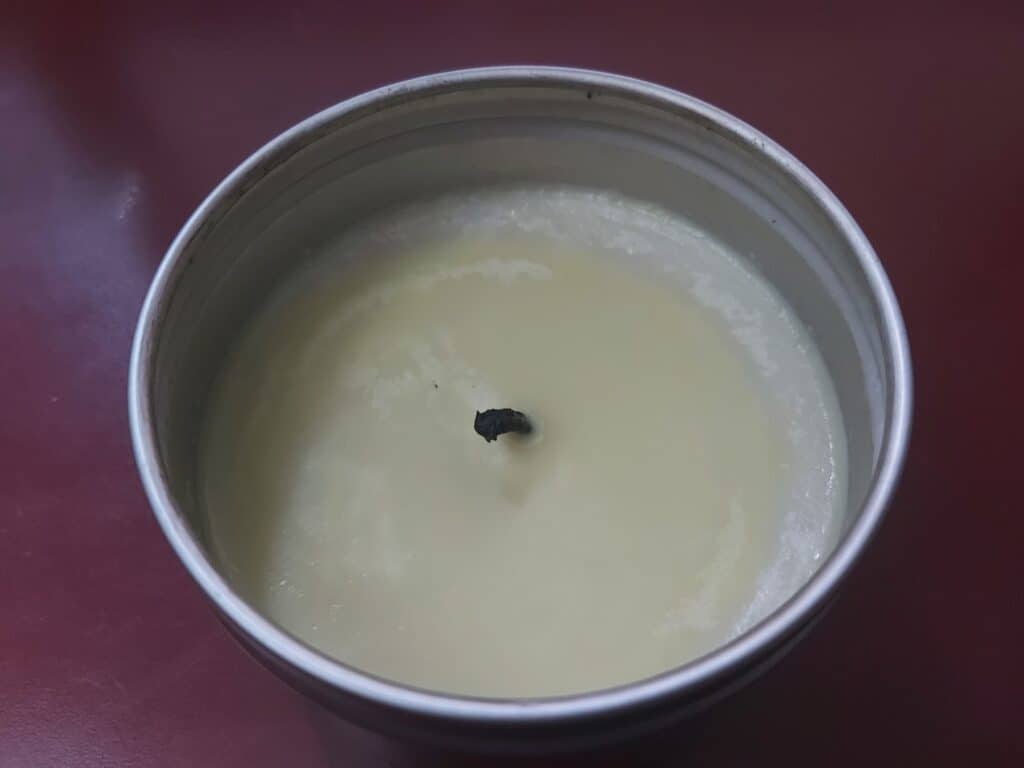 candle wax turning yellow
