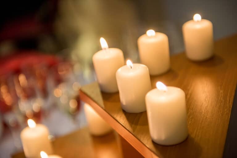 Can Candles Cause Carbon Monoxide Poisoning? Candleers
