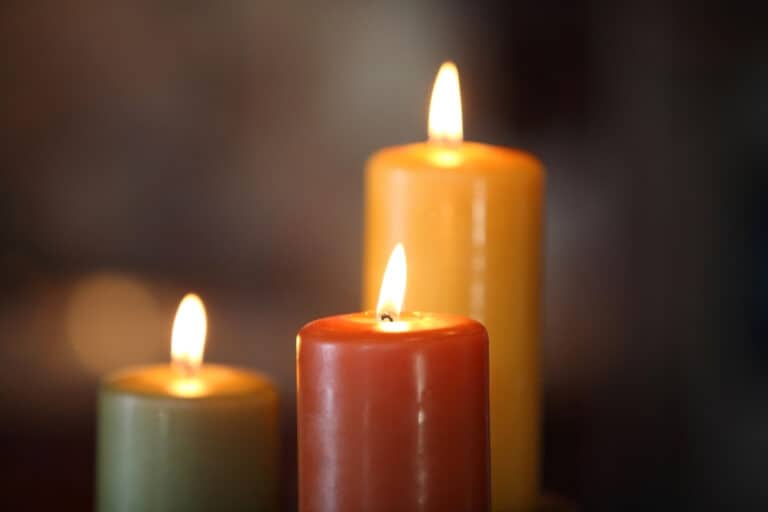 Why Is My Candle Sweating? Candleers